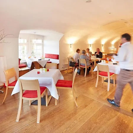 מלון Schloss Kapfenburg *